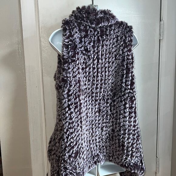 SOFT SURROUNDINGS Faux Fur Purple and White Vest-S - Picture 5 of 10